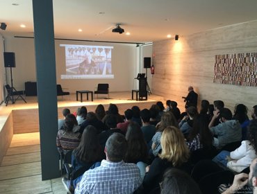 O roadshow dos "Desafios à Inovação" esteve hoje na FCT